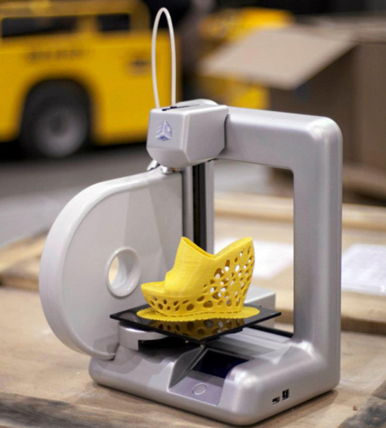 Cube: The Apple Macintosh of 3D printers has finally arrived